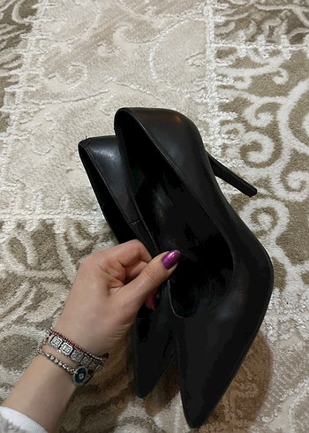 Siyah Parlak Yılan Desenli Stiletto Topuklu Kadın Ayakkabı - Görsel 5