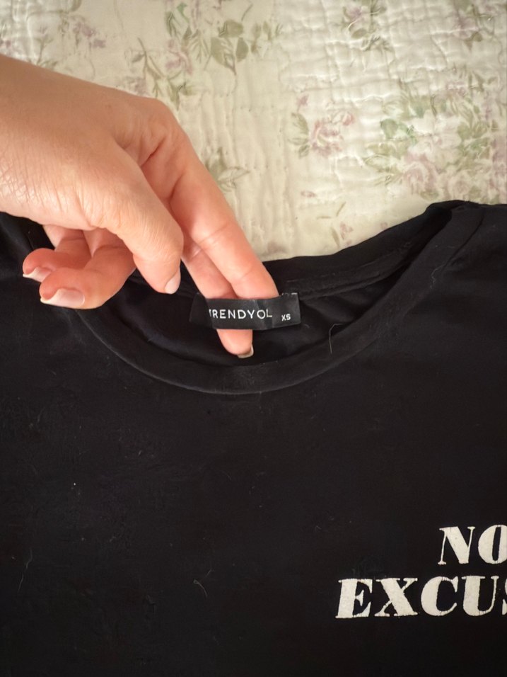 Siyah Kısa Kollu Crop Baskılı Tişört #noexcuses - Görsel 2