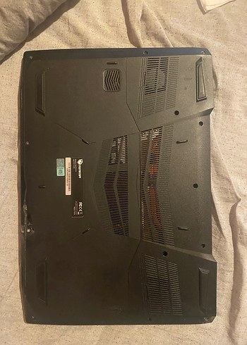 Beden MONSTER ABRA A5 V13.4 GAMING LAPTOP
