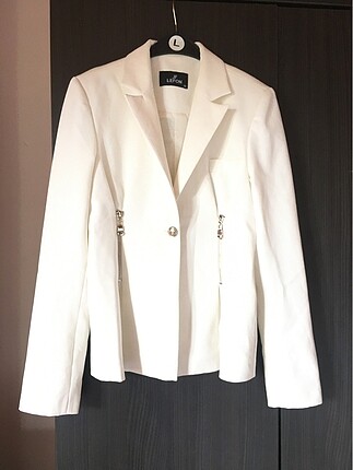 Beyaz blazer