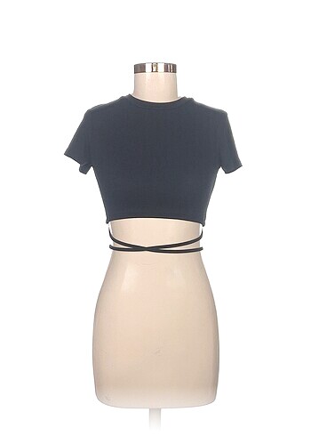 Bershka Bluz %70 İndirimli.