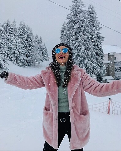 Pembe kürk