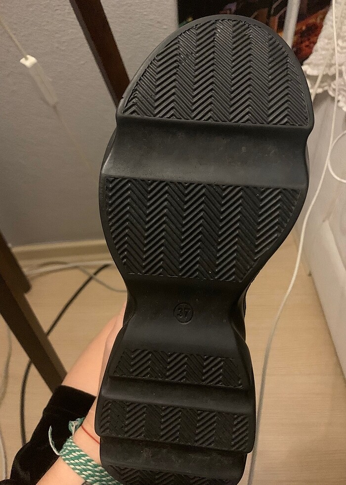 Hiç giyilmedi süper şık duruyor ayakta - Görsel 3