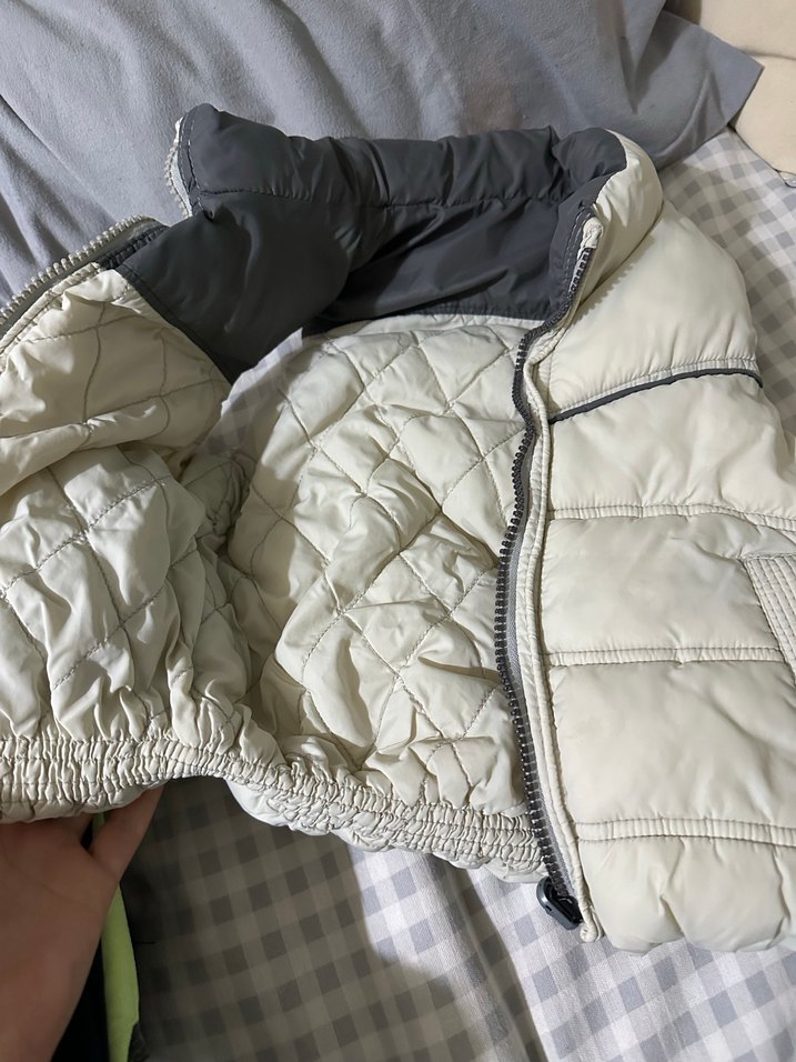 Beyaz Fermuarlı Erkek Çocuk Yeleği - Görsel 2