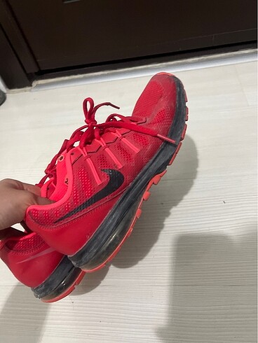 Nike Sneaker