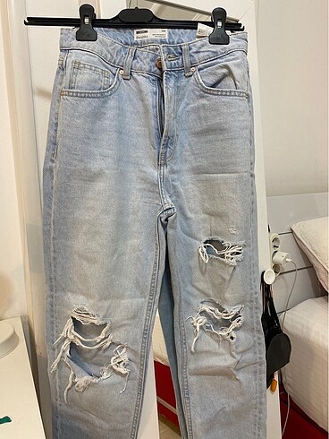 Bershka Bershka yırtık jean