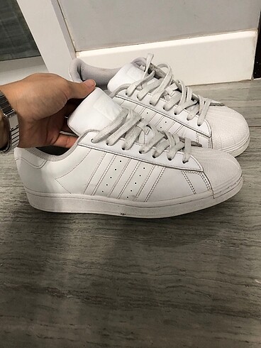 Erkek beyaz superstar