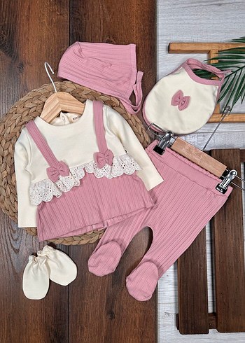 KAÇIRILMAYACAK ŞIKLIK: Fiyonk Detaylı Pudra Bebek Seti - Görsel 2