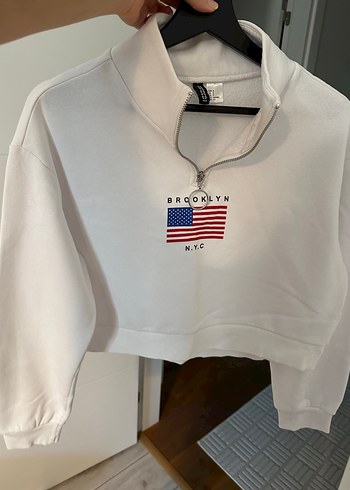Yarım Fermuarlı Beyaz Crop Sweatshirt - Görsel 4