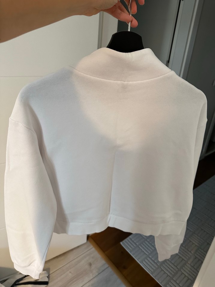 Yarım Fermuarlı Beyaz Crop Sweatshirt - Görsel 5