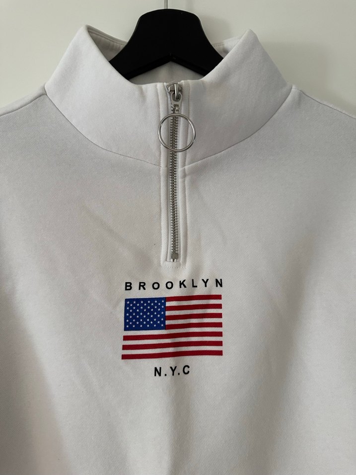 Yarım Fermuarlı Beyaz Crop Sweatshirt - Görsel 2