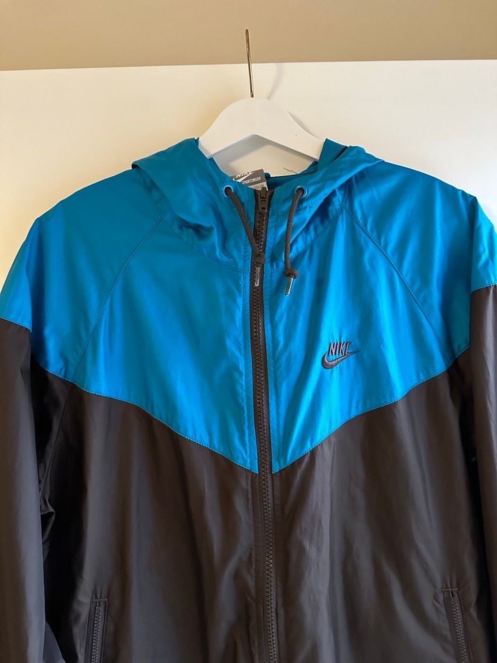 Erkek Mavi Siyah Nike Kapüşonlu Rüzgarlık - Görsel 4