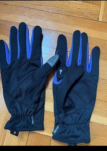 Nike koşu eldiveni - Görsel 2