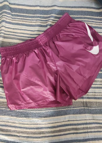 Nike şort