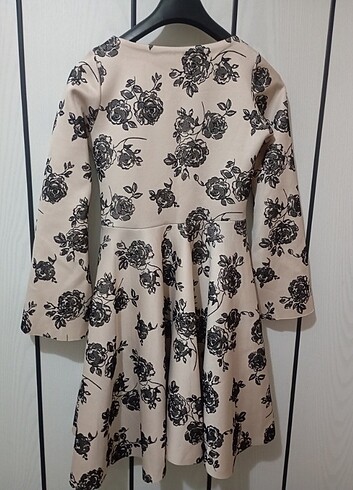 Çiçek Desenli Elbise  - Görsel 4