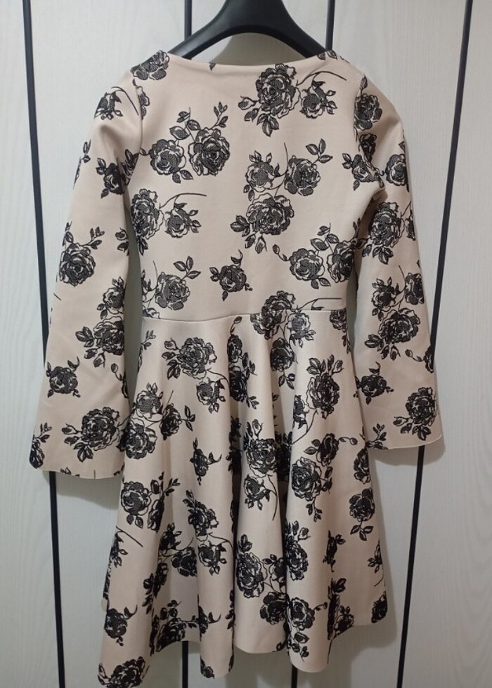 Çiçek Desenli Elbise  - Görsel 4
