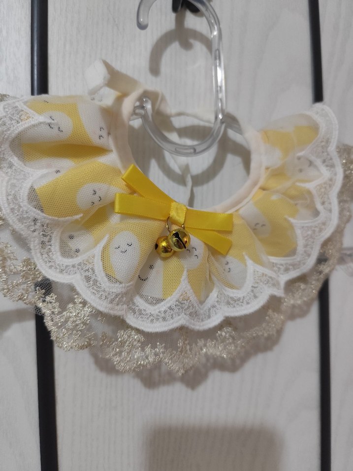 Sarı Nakışlı Kedi Önlüğü - Görsel 2