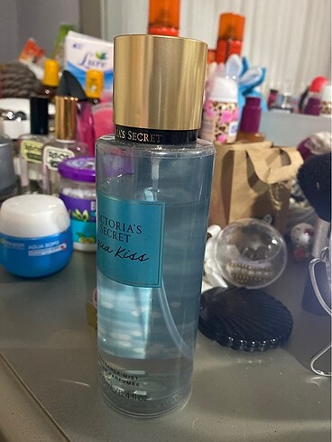 Victoria secret aqua kiss