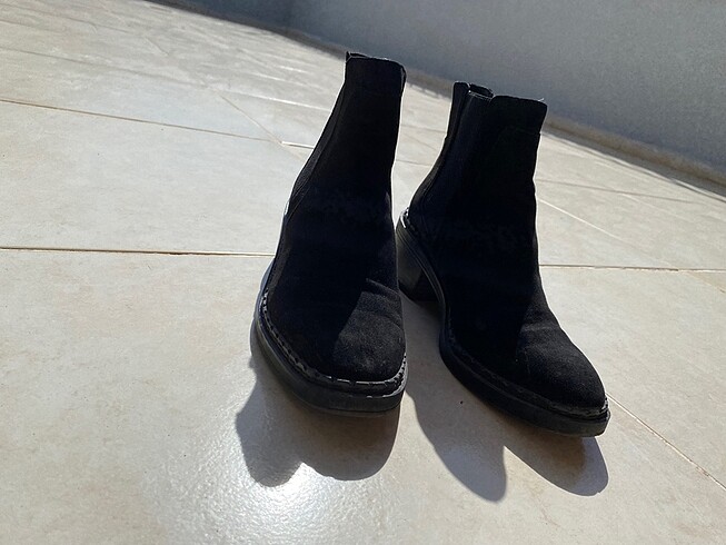 38 Beden siyah Renk Bershka bot