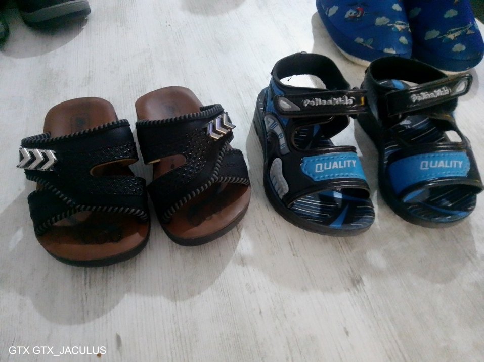 Erkek Çocuk Mavi Baskılı Tokalı Terlik sandalet - Görsel 2