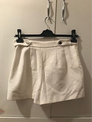 Zara Beyaz şort