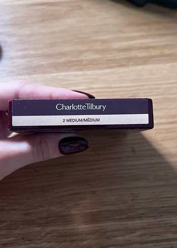 Charlotte Tilbury Airbrush Flawless Finish Matlaştırıcı Pudra - Görsel 3