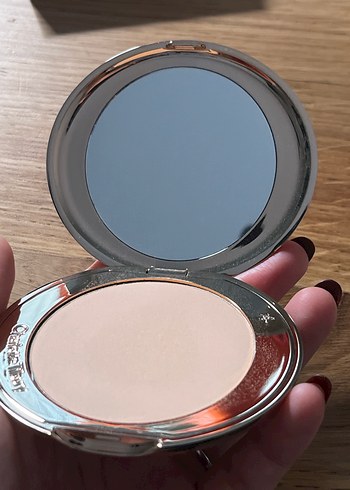 Charlotte Tilbury Airbrush Flawless Finish Matlaştırıcı Pudra - Görsel 2