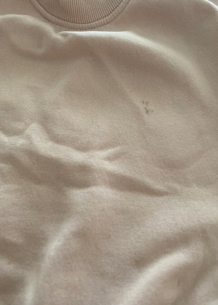 Kullanımdan dolayı ufak lekeler var - Görsel 2