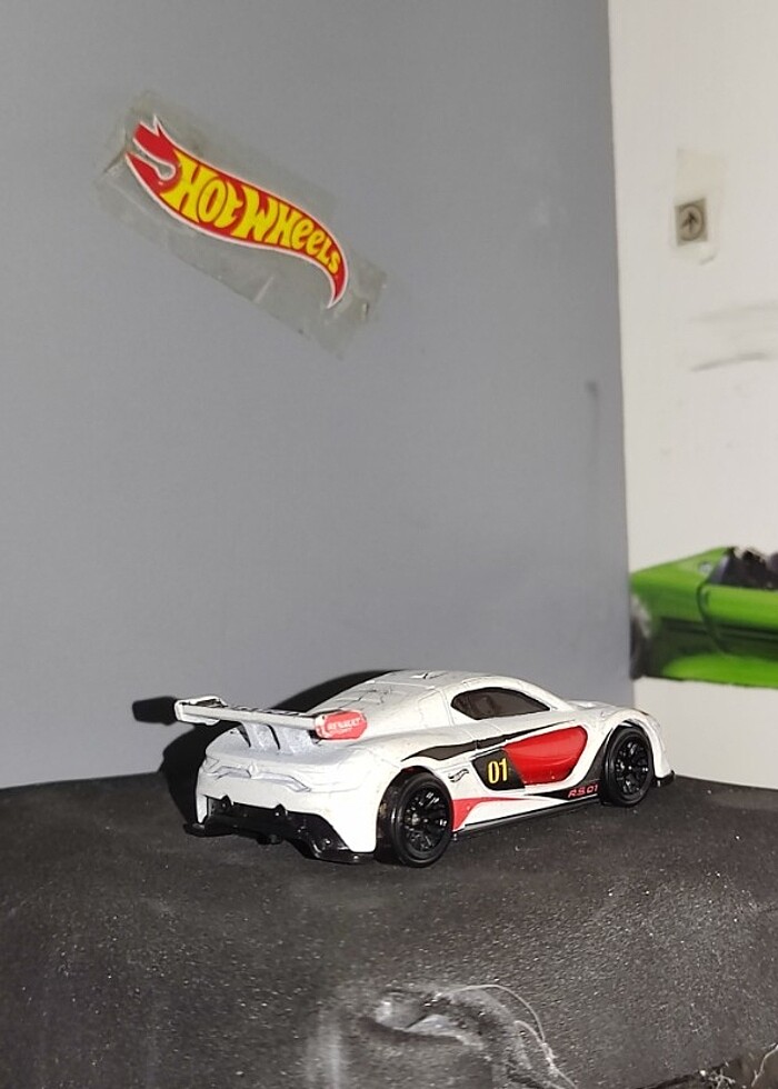 Hot Wheels Renault Sport RS - Görsel 2