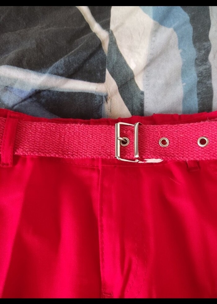 Kırmızı pantolon - Görsel 4
