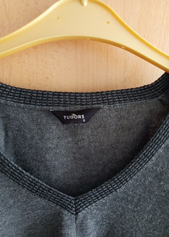 Gri V Yaka Erkek Yünlü Triko - Görsel 2