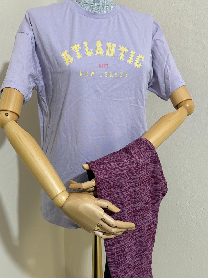 Mor Baskılı Oversize Kadın Tişört ve tayt - Görsel 2