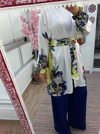 38 Beden mavi Renk kimono pantolan dahil takım fiyatı 85 tl