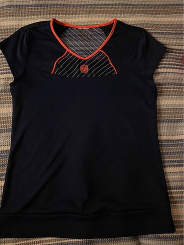 Tenis tshirt