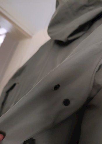 Kapüşonlu haki rüzgarlık regular fit - Görsel 14