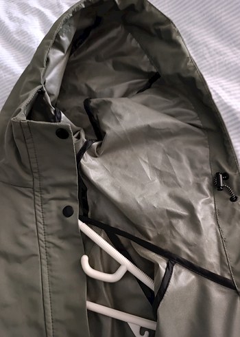 Kapüşonlu haki rüzgarlık regular fit - Görsel 13