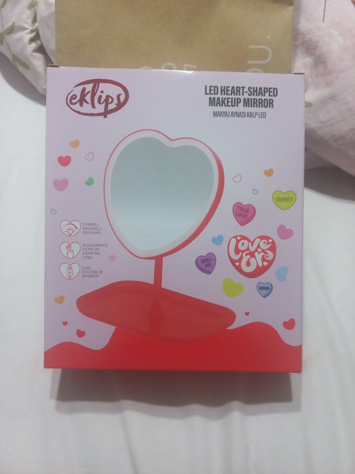 Kalp Şeklinde LED Işıklı Makyaj Aynası - Görsel 2
