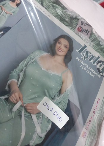 Isılay Yeşil Desenli Mini Kadın Pijama Takımı - Görsel 3