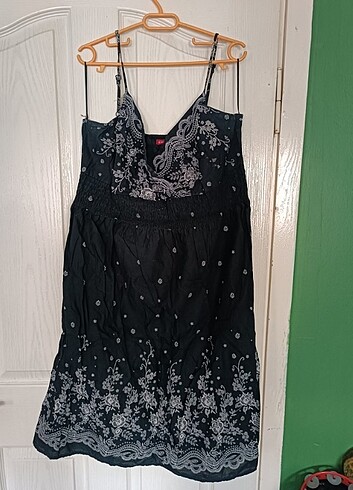 LC Waikiki LCW Siyah Beyaz 48 Beden Şık Askılı Elbise