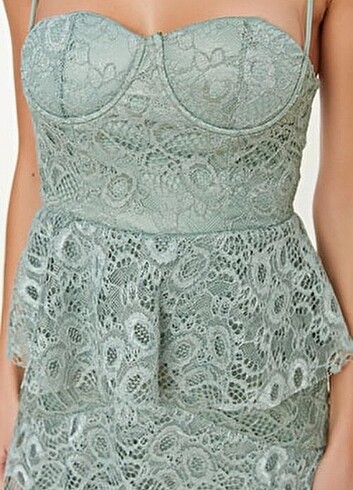 Dantel detaylı Gece Elbisesi - Görsel 3