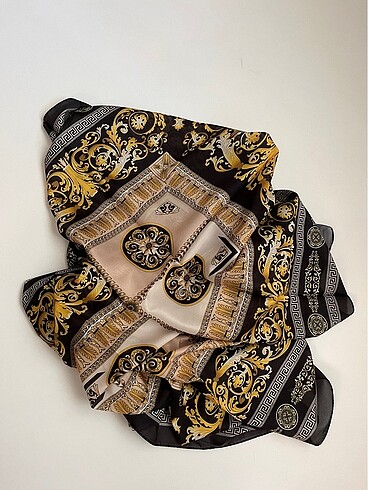 Versace model şal