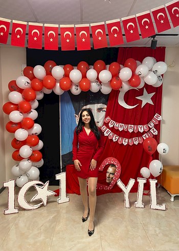 Mini kırmızı elbise - Görsel 2