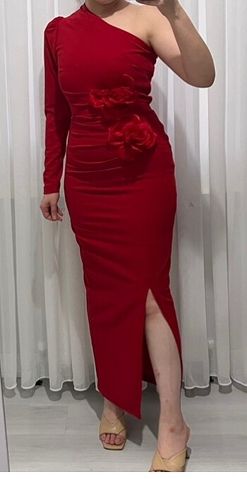 Zara Kırmızı abiye elbise