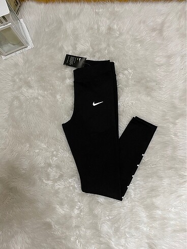 Nike alt tayt
