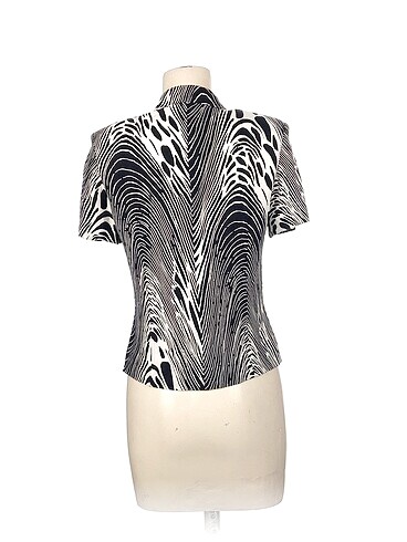 40 Beden PreLoved Bluz %70 İndirimli.