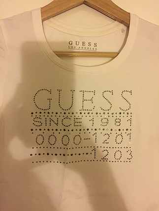 GUESS TSHİRT