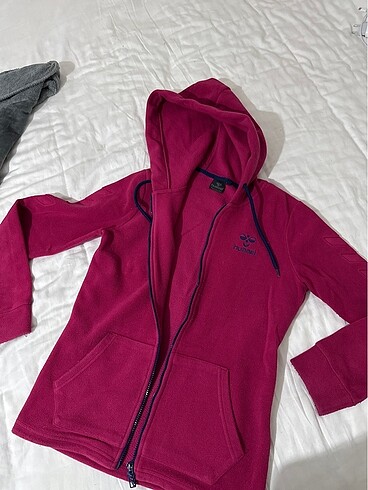 Hummel sweat
