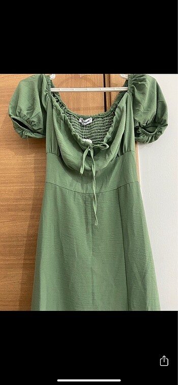 s Beden yeşil Renk Yırtmaçlı uzun elbise