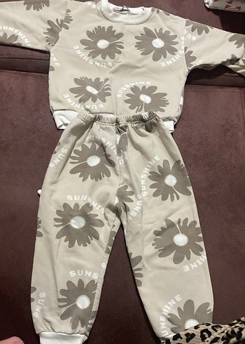 İkiz toplu kıyafet - Görsel 10