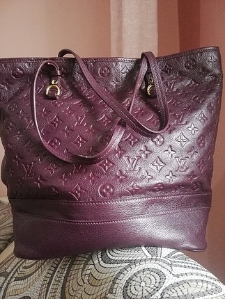 mürdüm louis vuitton çanta
